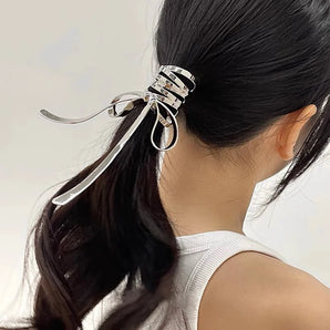 Silver Bow Hair Crab: Stylish Alloy Hair Accessory